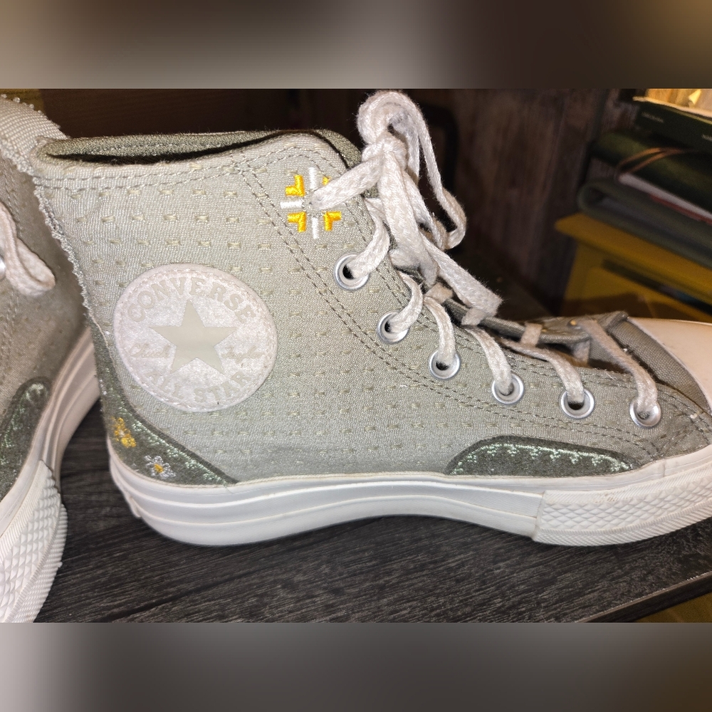 Women's Converse Chuck Taylor All Star 'Autumn Embroidery' Size 7